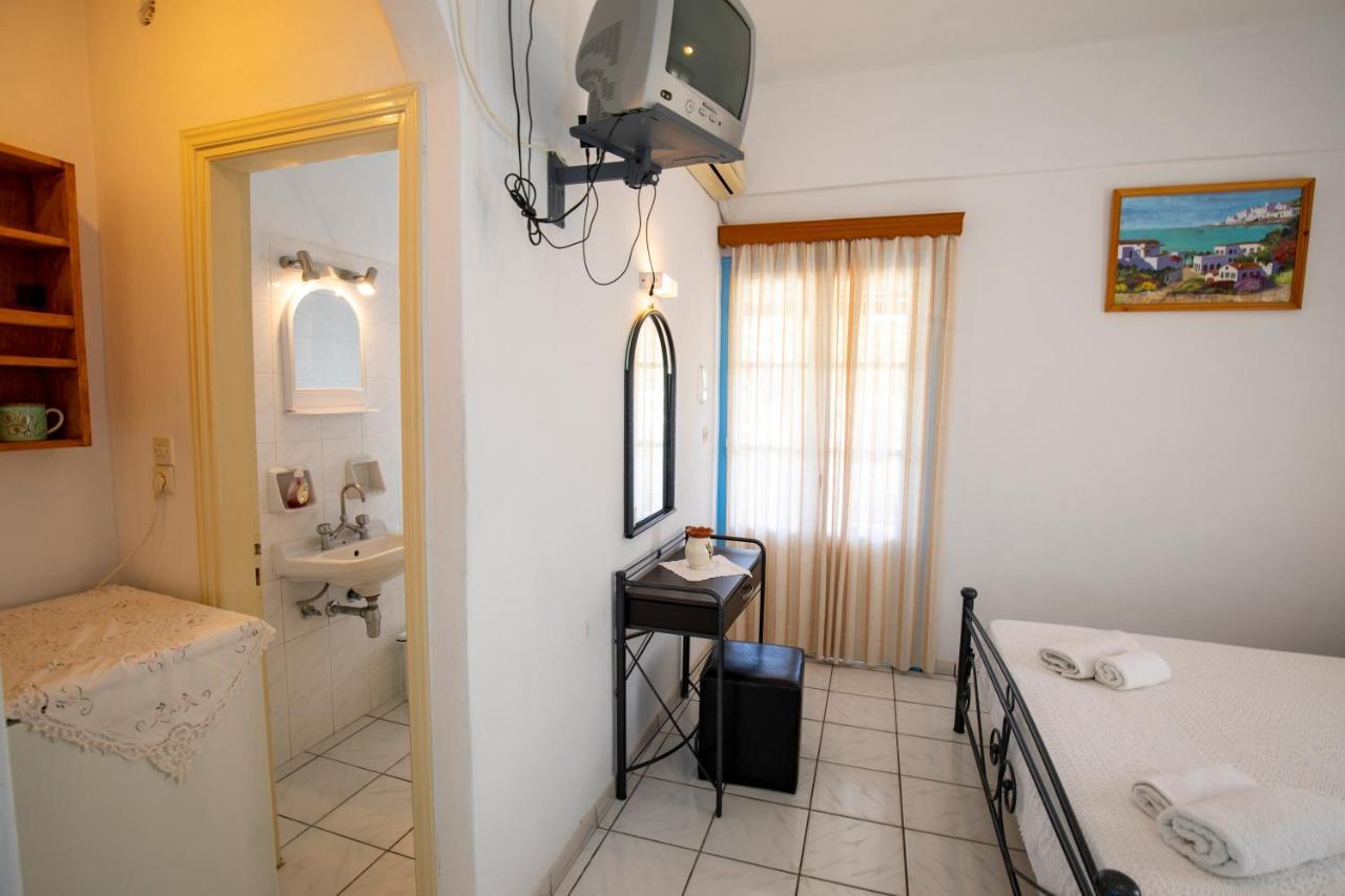 Rita Rooms Sifnos Platis Gialos  エクステリア 写真