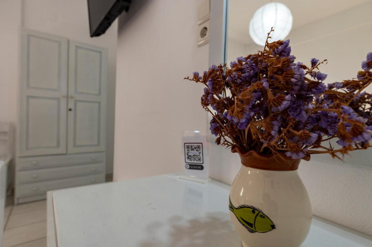 Rita Rooms Sifnos Platis Gialos  エクステリア 写真