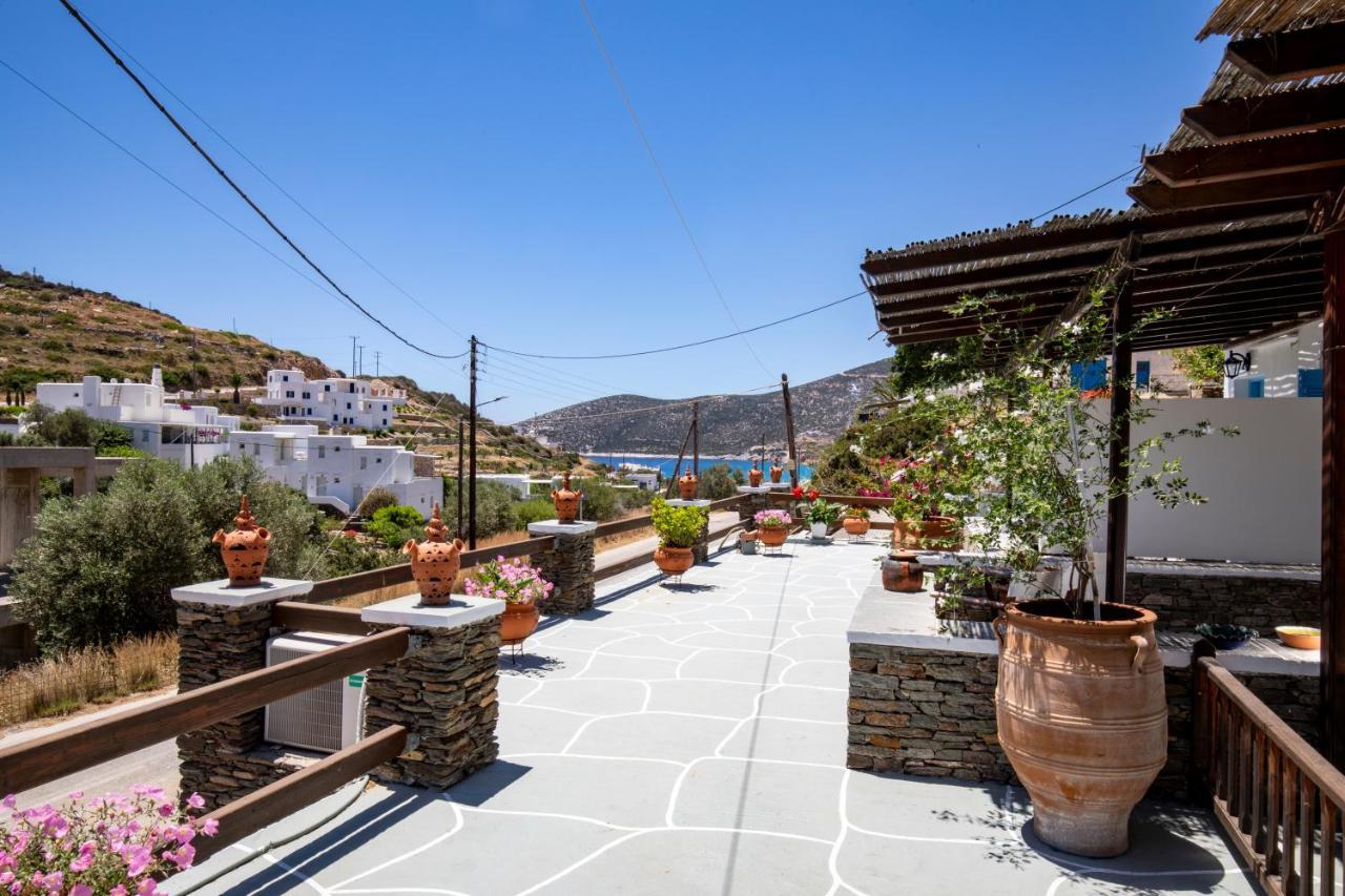Rita Rooms Sifnos Platis Gialos  エクステリア 写真